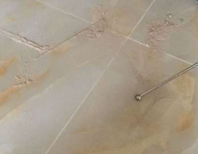 路北瓷砖空鼓维修公司分享粘合剂选择不当在瓷砖铺贴过程中可能导致以下问题